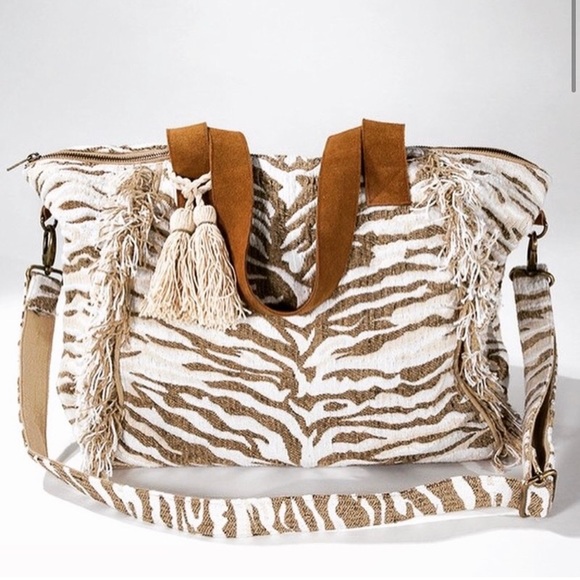 White & Taupe Tiger Print Motif Shoulder Bag - Picture 4 of 10